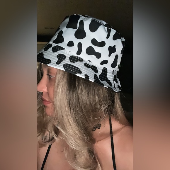 Goth Batty Other - 🐮B**%# I’m a Cow bucket hat